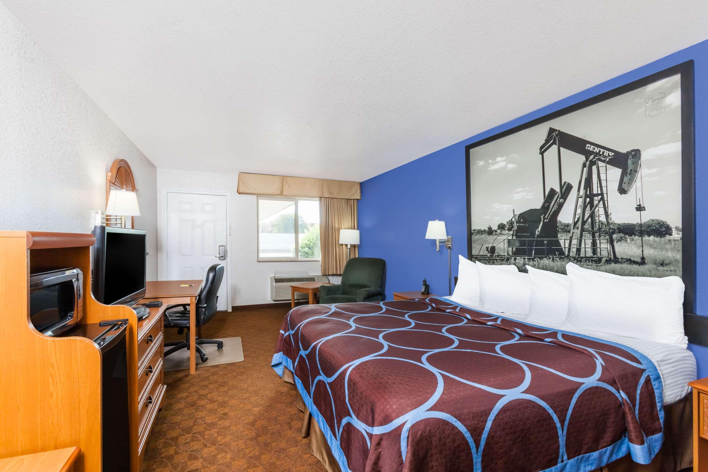Super 8 By Wyndham Cleburne Motel Kültér fotó
