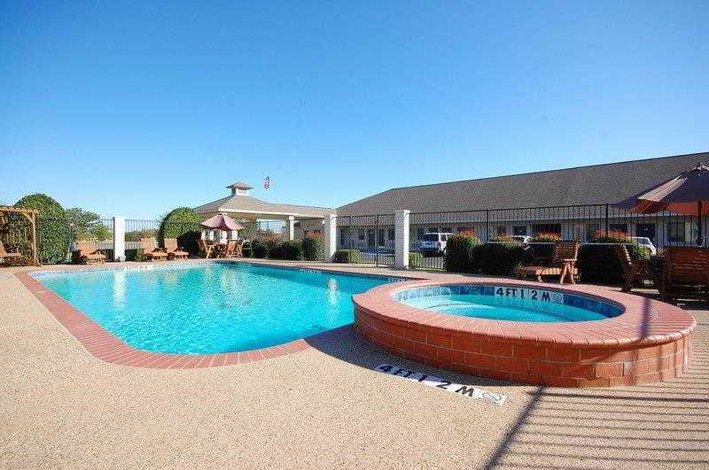 Super 8 By Wyndham Cleburne Motel Kültér fotó